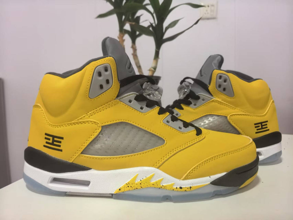 Air Jordan 5 Retro 'Tokyo' Sneakers - Yellow and Black