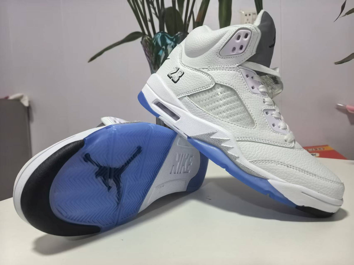Air Jordan 5 Retro 'White Metallic Silver' Sneakers