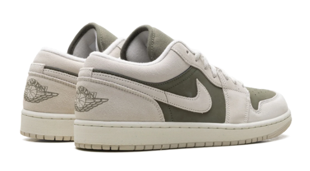 Air Jordan 1 Low SE 'Medium Olive Sail'
