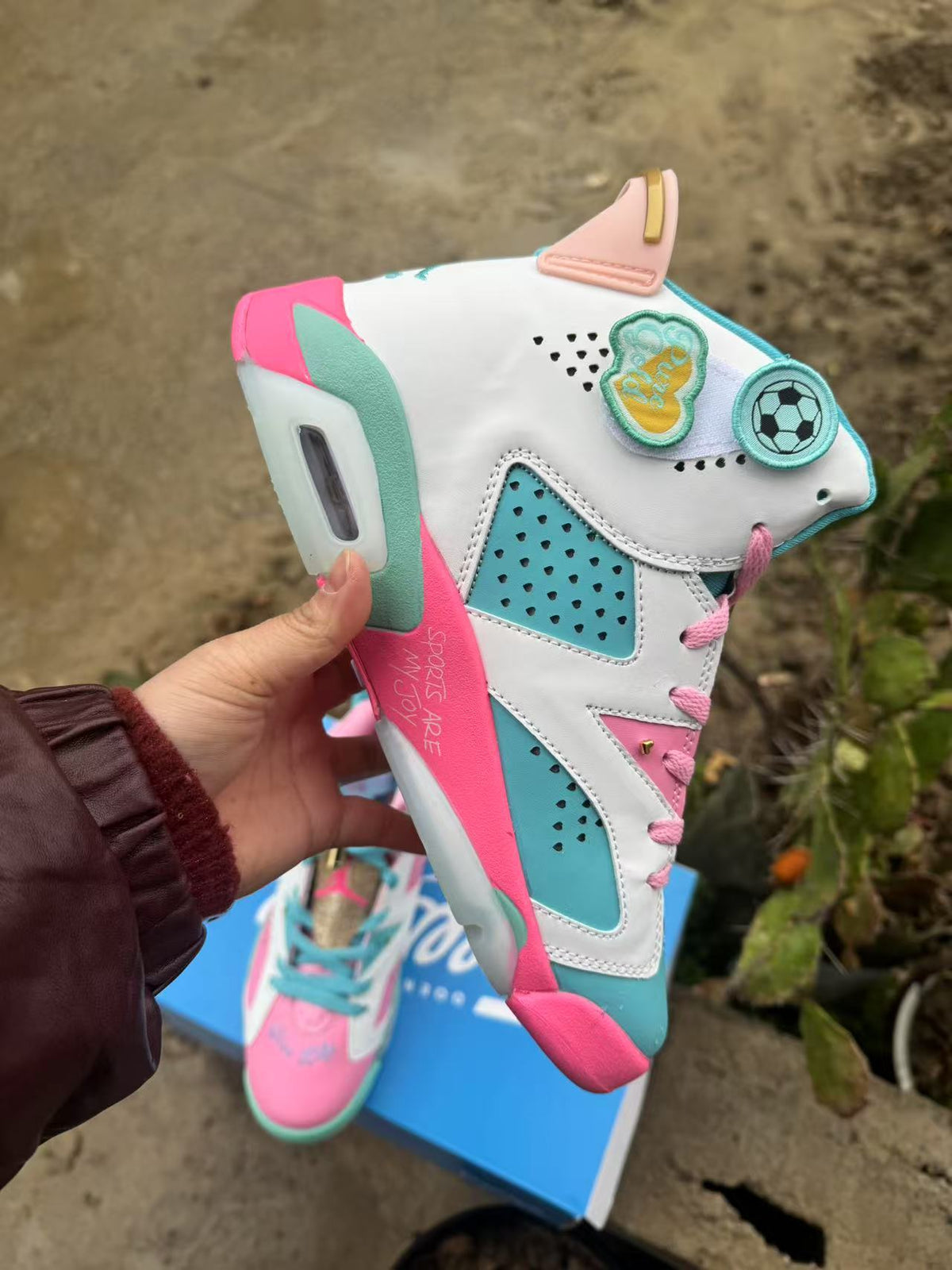 Air Jordan 6 Retro Sneakers - White, Blue and Pink