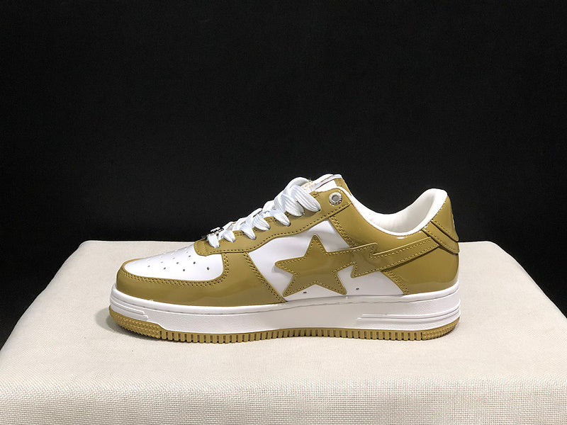 BAPE Star Low-Top Sneakers - Olive and White