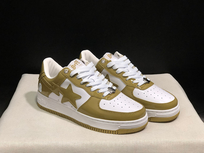 BAPE Star Low-Top Sneakers - Olive and White