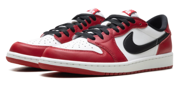 Air Jordan 1 Low OG 'Chicago' (2025) Sneakers