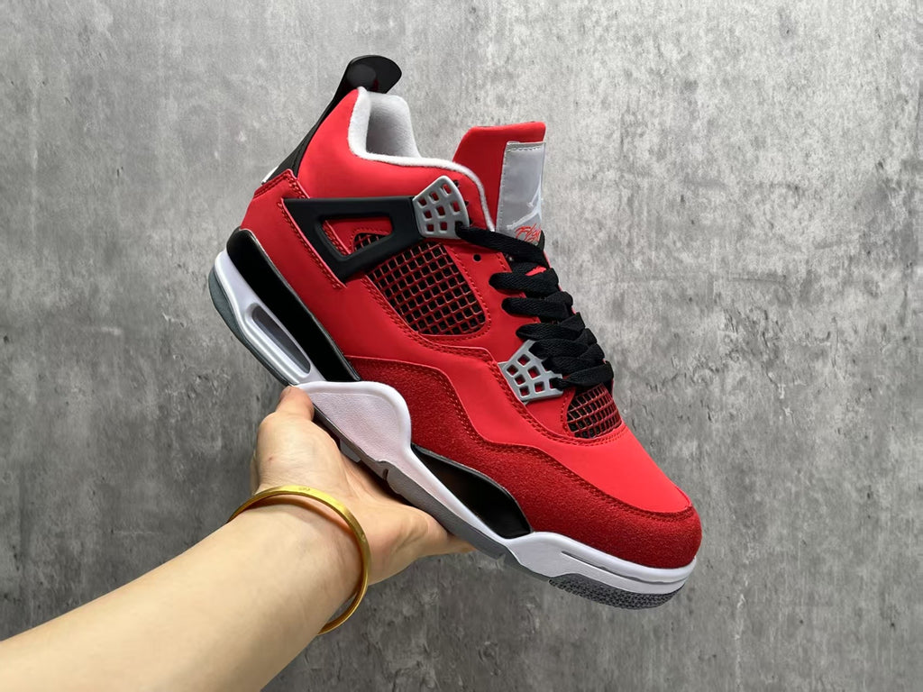 Air Jordan 4 Retro 'Bulls' Sneakers - Red and Black